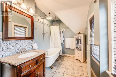 138 Water Street South Kitchener ON N2G 1Z5