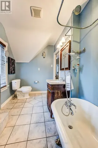 138 Water Street South Kitchener ON N2G 1Z5