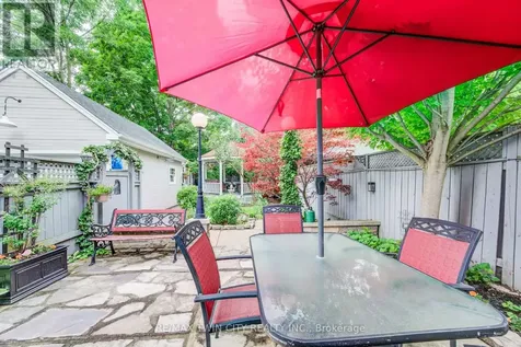 138 Water Street South Kitchener ON N2G 1Z5