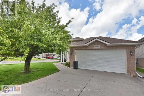 3602 Holburn Street Windsor ON N9E 4V4