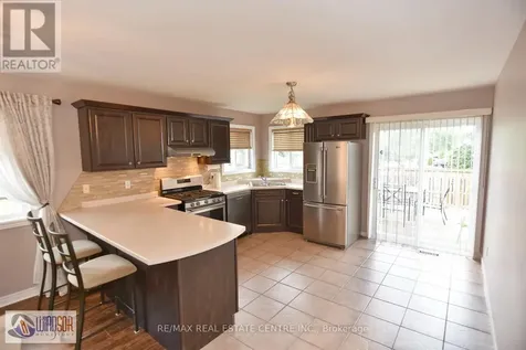 3602 Holburn Street Windsor ON N9E 4V4