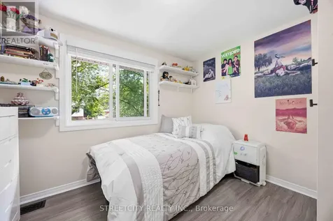 862 Montrose Street Sarnia ON N7T 5B7