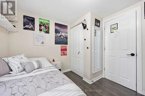 862 Montrose Street Sarnia ON N7T 5B7