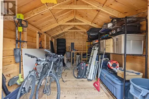 862 Montrose Street Sarnia ON N7T 5B7