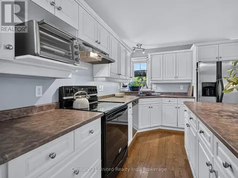 3034 Clear Lake Road Selwyn ON K0L 2H0