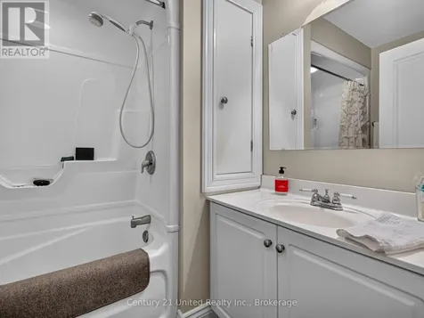 3034 Clear Lake Road Selwyn ON K0L 2H0