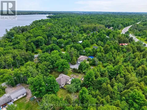 3034 Clear Lake Road Selwyn ON K0L 2H0