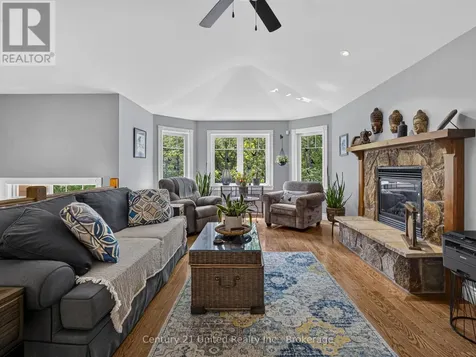 3034 Clear Lake Road Selwyn ON K0L 2H0