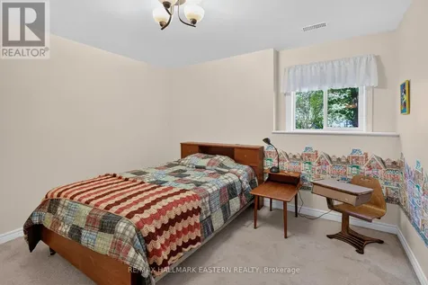 734 Duffus Drive Selwyn ON K0L 1T0