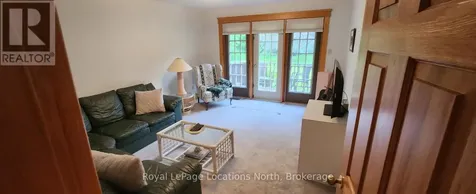44 Kelley Crescent Wasaga Beach ON L9Z 1J3