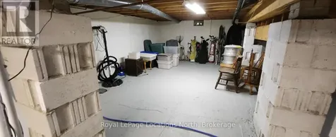 44 Kelley Crescent Wasaga Beach ON L9Z 1J3