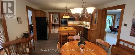 44 Kelley Crescent Wasaga Beach ON L9Z 1J3