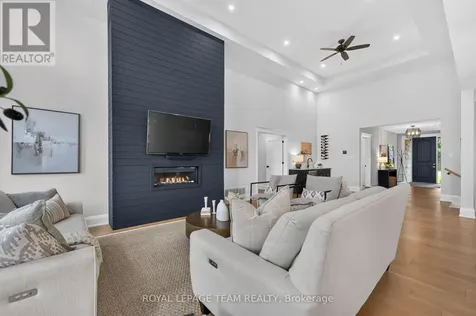 10 B Brigade Avenue Ottawa ON K2S 1J1