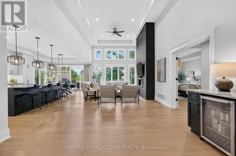 10 B Brigade Avenue Ottawa ON K2S 1J1