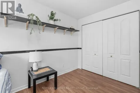 652 Thicket Way Ottawa ON K4A 3A7