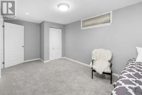 652 Thicket Way Ottawa ON K4A 3A7