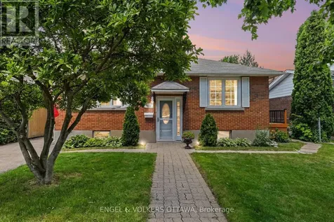 325 Summit Avenue Ottawa ON K1H 5Z7