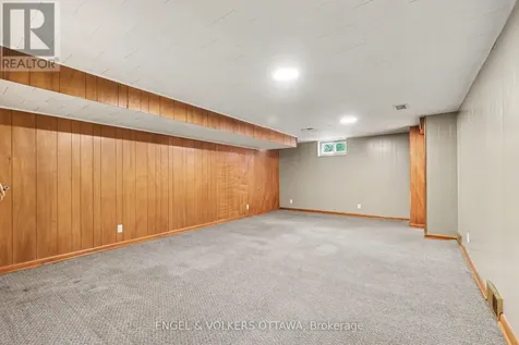 325 Summit Avenue Ottawa ON K1H 5Z7