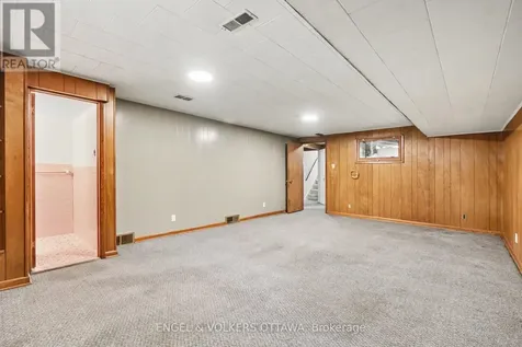 325 Summit Avenue Ottawa ON K1H 5Z7