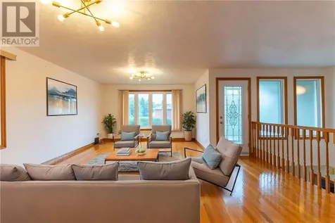 371 Moonrock Avenue Sudbury ON P3E 5X2