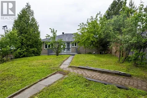 371 Moonrock Avenue Sudbury ON P3E 5X2
