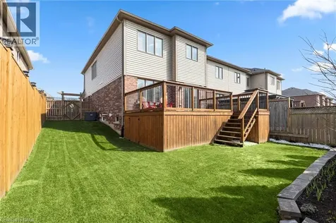 8679 Dogwood Crescent Niagara Falls ON L2H 2Y6