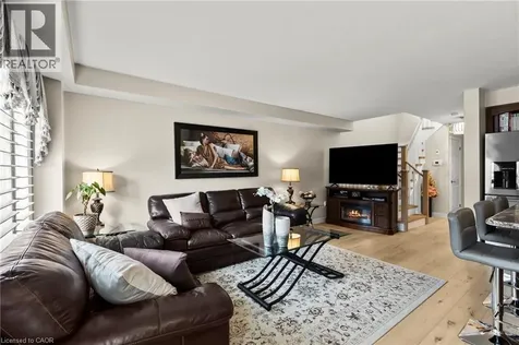 8679 Dogwood Crescent Niagara Falls ON L2H 2Y6