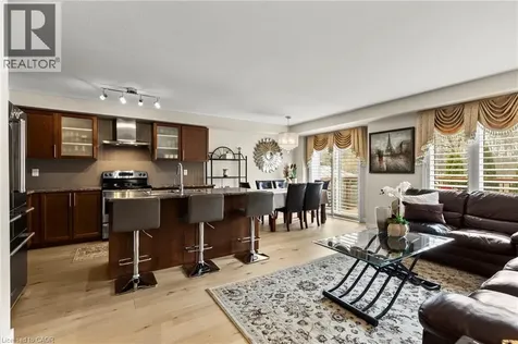 8679 Dogwood Crescent Niagara Falls ON L2H 2Y6