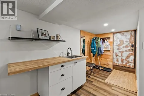 83 Devon Road St. Catharines ON L2N 1X5