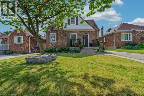 43 Woodbridge Road Hamilton ON L8K 3C8