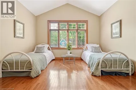 28 Millcreek Court Ancaster ON L9G 4Z3