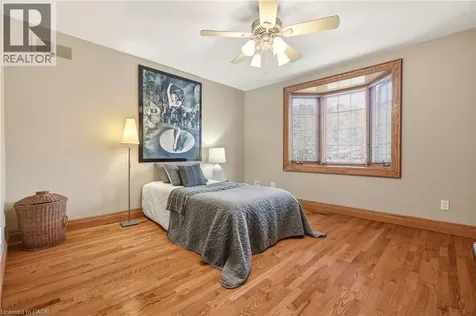 28 Millcreek Court Ancaster ON L9G 4Z3