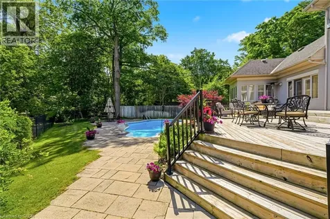 28 Millcreek Court Ancaster ON L9G 4Z3