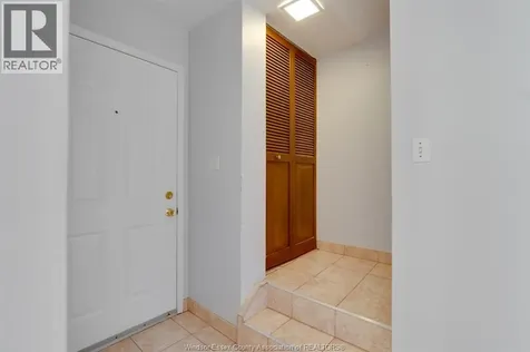 5446 Lassaline Windsor ON N8T 1A8