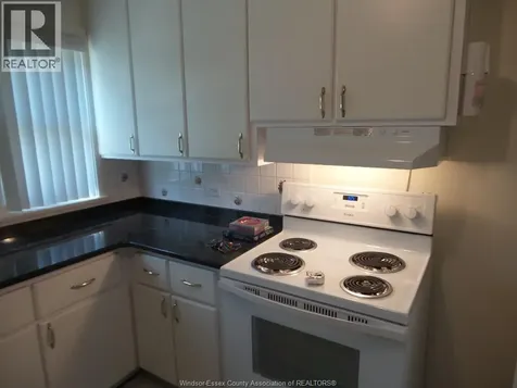 2163 College Avenue Windsor ON N8B 1M6
