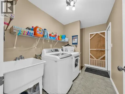 1968 Clover Avenue Windsor ON N8P 1W6