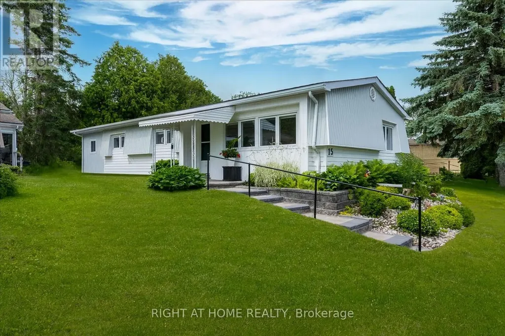 15 Flora Drive Innisfil ON L9S 1R3