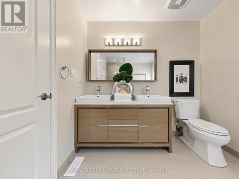 20 Yoho Avenue Richmond Hill (rouge Woods) ON L4S 2J2