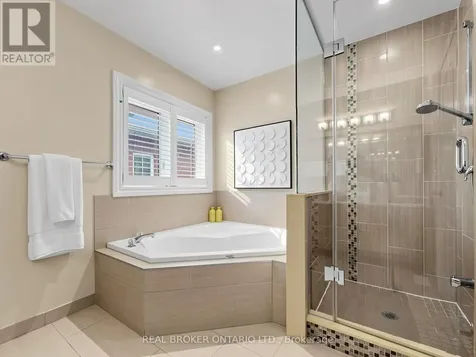 20 Yoho Avenue Richmond Hill (rouge Woods) ON L4S 2J2