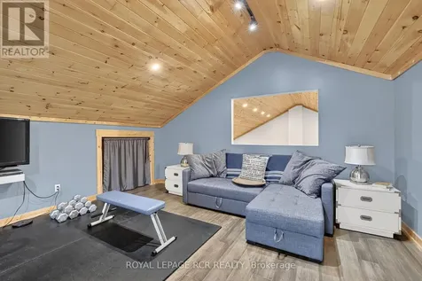 4143 Vivian Road Whitchurch-stouffville ON L4A 2A7
