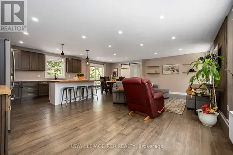 4143 Vivian Road Whitchurch-stouffville ON L4A 2A7