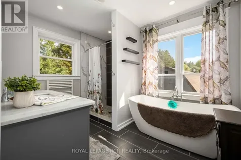4143 Vivian Road Whitchurch-stouffville ON L4A 2A7