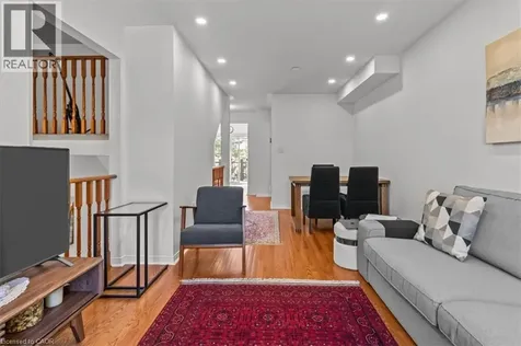 373 Fairgate Way Oakville ON L6H 6Y1