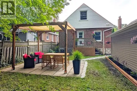 10 Dorset Place Hamilton ON L8S 3T6