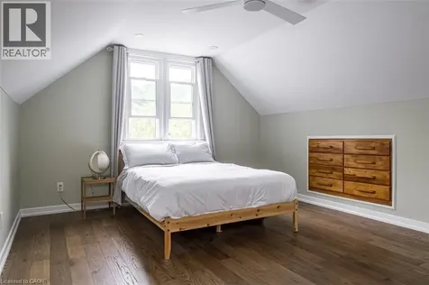10 Dorset Place Hamilton ON L8S 3T6