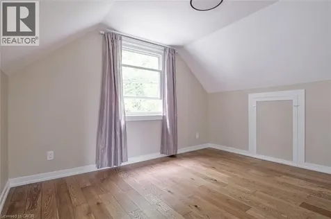 10 Dorset Place Hamilton ON L8S 3T6