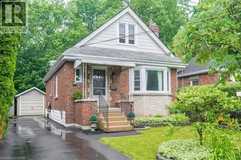 10 Dorset Place Hamilton ON L8S 3T6