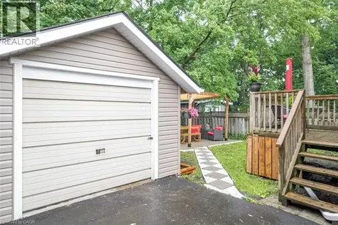 10 Dorset Place Hamilton ON L8S 3T6