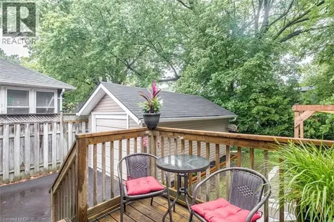 10 Dorset Place Hamilton ON L8S 3T6