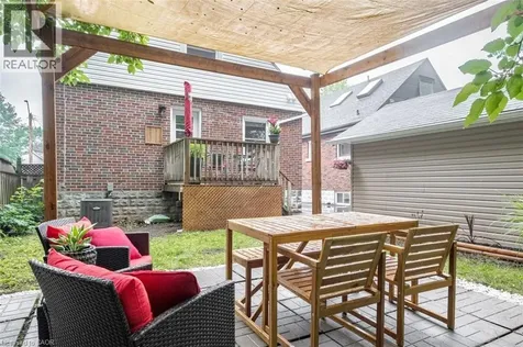 10 Dorset Place Hamilton ON L8S 3T6